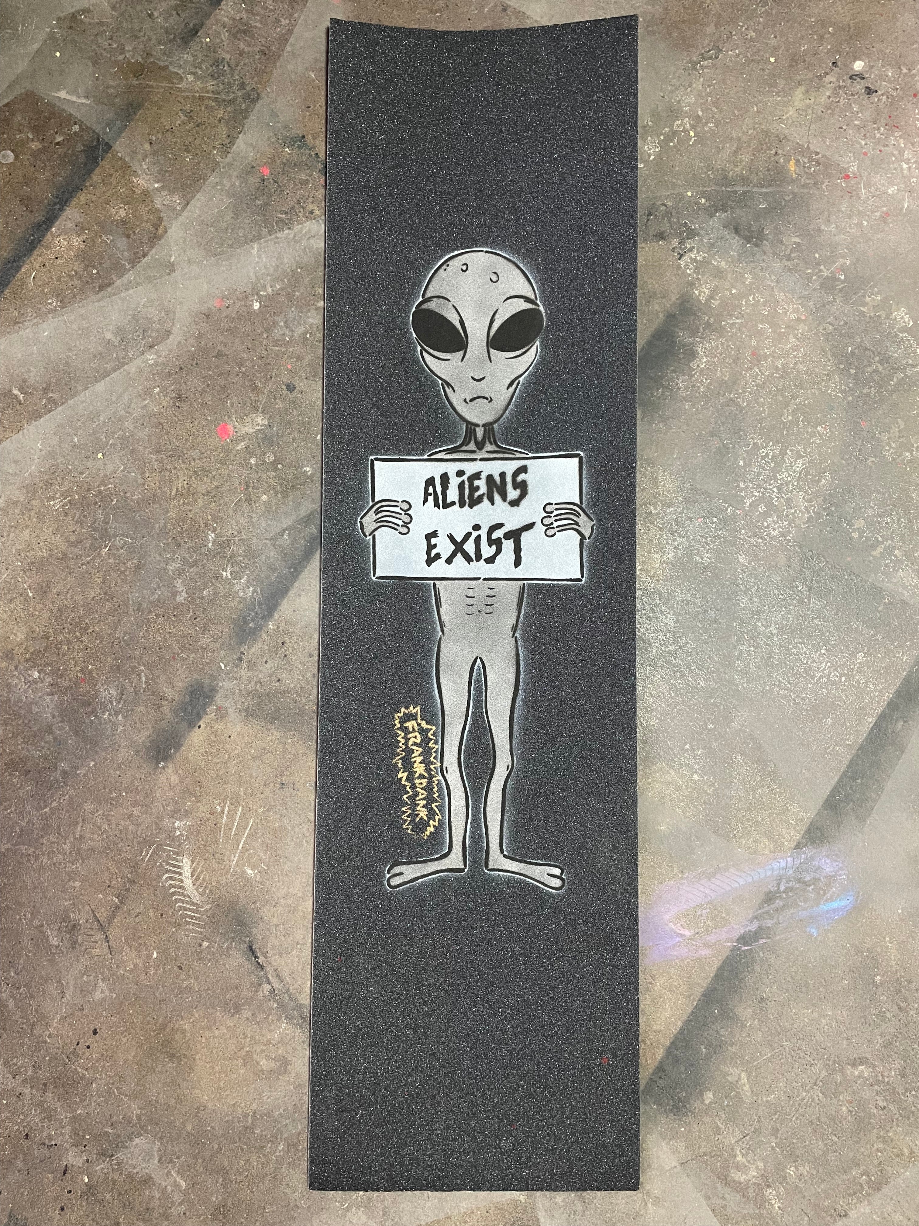 Aliens Exist – Frank Dank